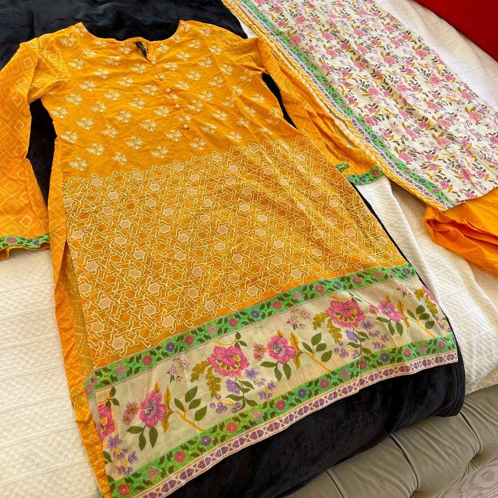 Embroidered 3 piece summer suit